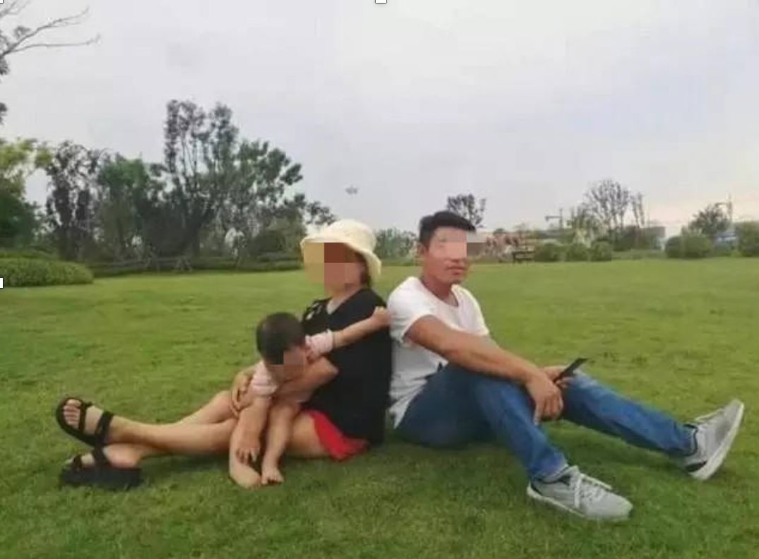 【央视新闻】为了救人，他从6米高的房顶坠下！醒来这一幕看哭无数网友……