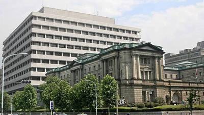 光明网■男子抢劫银行得手 没想到竟是“假钞”