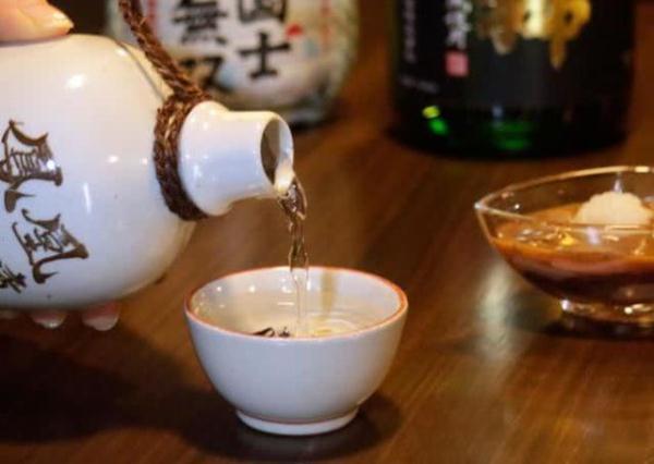 #光明网#男子因酒驾被查却坚称自己没喝酒，检查证实：他的胃在自行酿酒