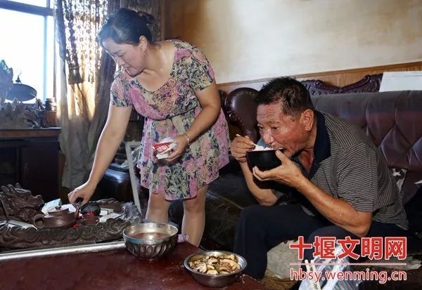 #中国文明网#这都是什么样的“神仙邻居”啊