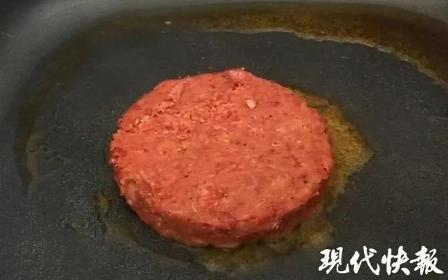 半岛晨报：118元4片！国内首款“人造肉”吃起来像辣条？5位评测员亲身体验…