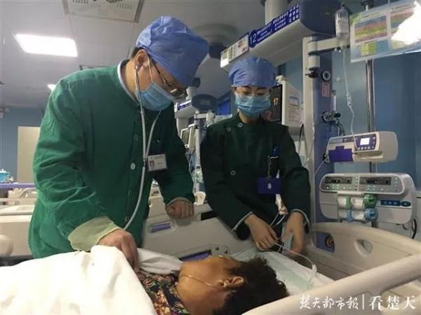 #光明网#最担心的事又发生了！1岁幼儿在家门口被它疯狂追咬，多器官衰竭