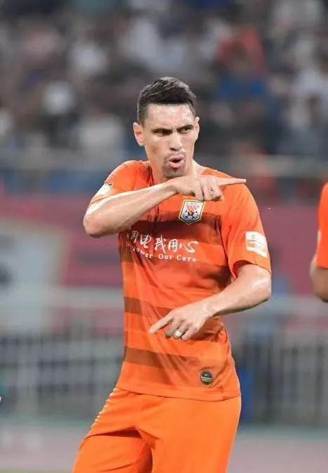 #光明网#莫伊塞斯无缘足协杯决赛首战，国奥新核被召回