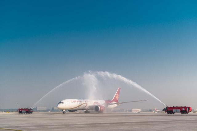 【新京报】吉祥航空3对京沪航线今日正式转场大兴国际机场运营