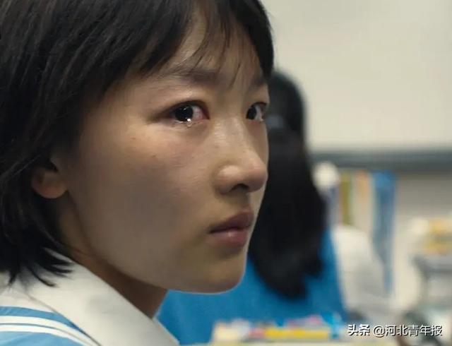 「河北青年报」《少年的你》所透露的女性霸凌观：女孩，这样的你才能解救不堪重负的我