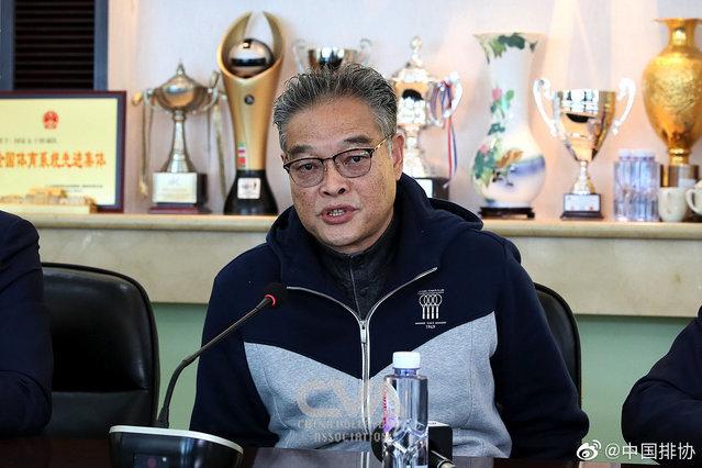 #中国青年网#老帅沈富麟再度出山！率中国男排冲击奥运资格