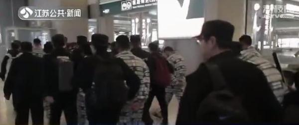 [光明网]119人在老挝组织“杀猪盘”诈骗 用487部手机“谈恋爱”
