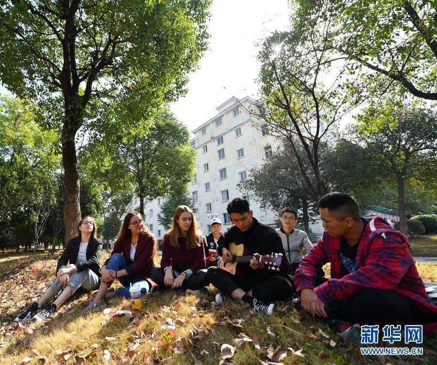 「新华网」一位俄罗斯姑娘的中国情缘