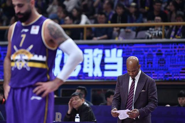 【新京报】马布里获执教CBA首胜 北控男篮新赛季开门红