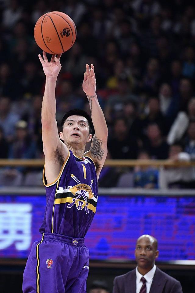 【新京报】马布里获执教CBA首胜 北控男篮新赛季开门红