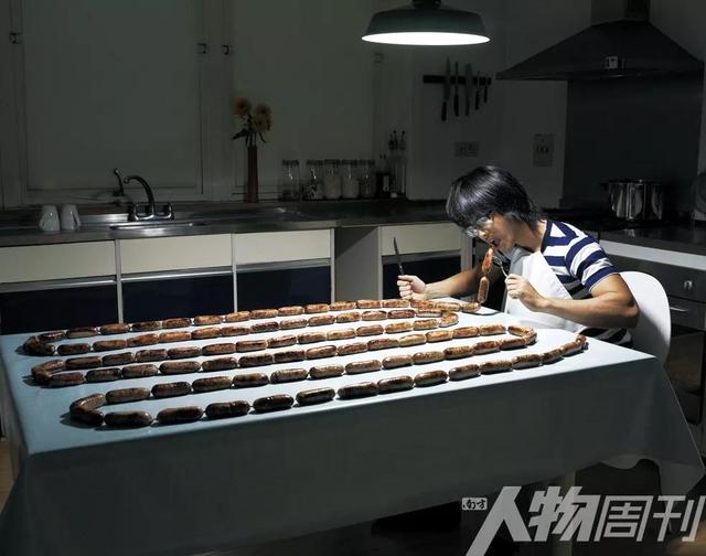「南方周末」食物成瘾 暴食者失控的进食