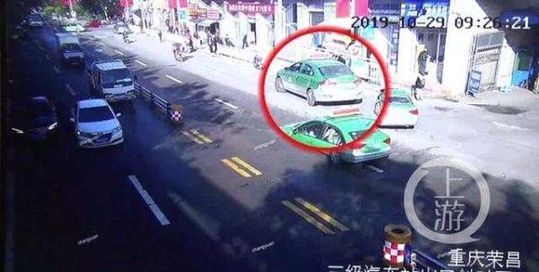 [光明网]人下车了密码箱“跑”了 查监控还看不清车牌 怎么破？