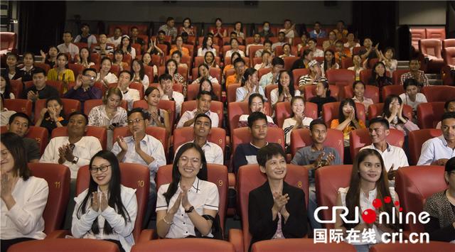 国际在线■国庆盛典直播电影《大阅兵 2019》在柬埔寨首映