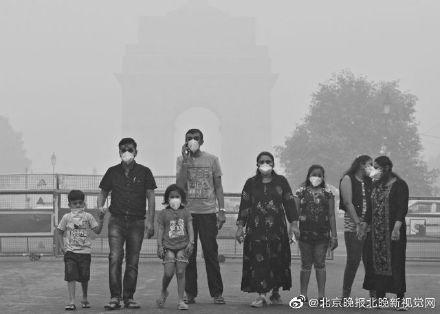 光明网：PM2.5浓度达810 飞机降落新德里是一种什么体验