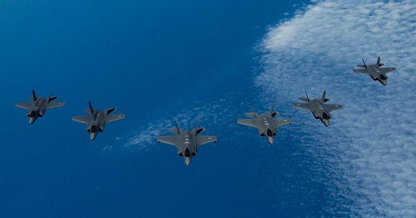参考消息：“几十架”F-35同框：5国“5代机”齐聚以色列联演