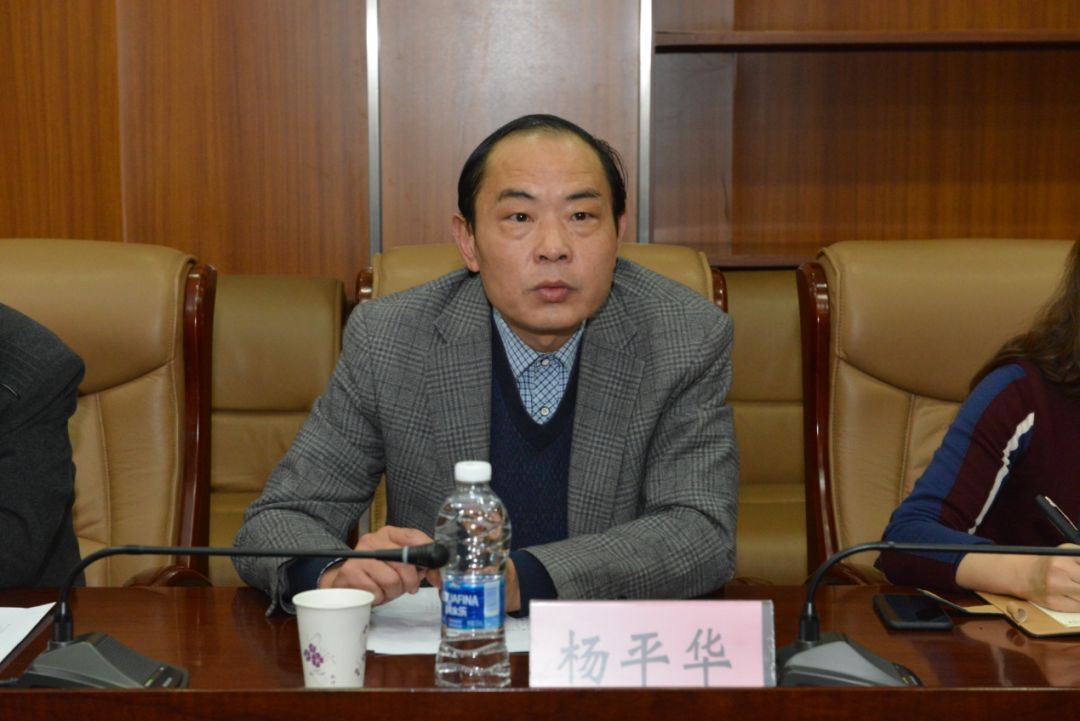 云南人才市场主任许谋莅临甘肃省人力资源市场考察