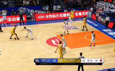 新京报■放走林书豪前任后悔吗？首钢旧将AJ27+16