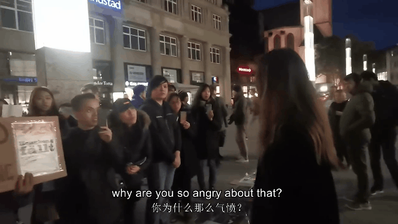 [中国经济网]“一群巨婴！”内地姑娘流利切换3种语言，正气回怼港独示威者
