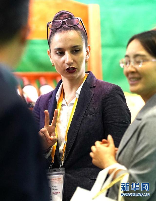 [新华网]进博会上的“生意经”