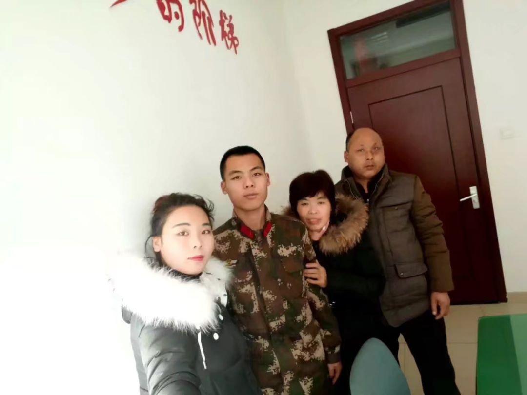 「人民武警」熄灯号｜军营的“酸甜苦辣”，你可尝过？