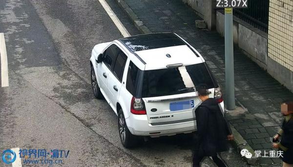 「光明网」男子报警称车辆违章有蹊跷 警方看监控发现有人正在套用他车牌