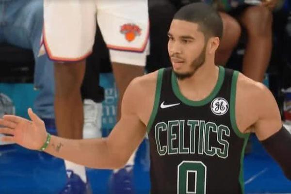 光明网■18中1，出手最多，命中最低！塔图姆你太固执了，这种表现，如何能当核心