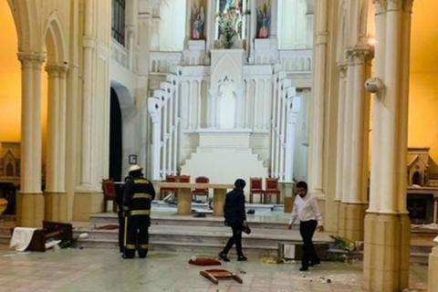 「海外网」智利暴力示威者袭击教堂 主教发声严厉谴责