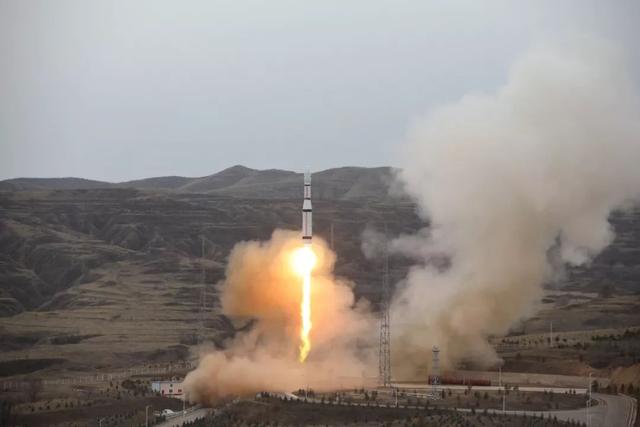 【上观新闻】新纪录！3小时内，两枚火箭相继飞天