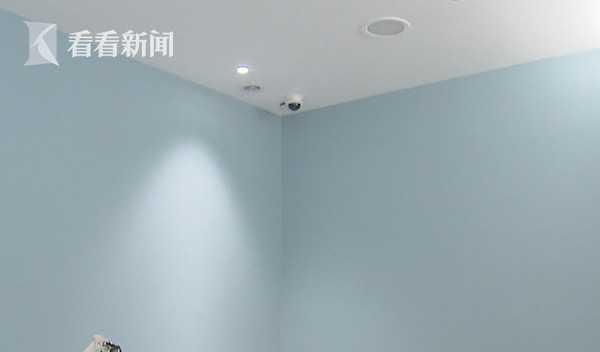 「看看新闻」女子进行比基尼部位脱毛 做完却发现正前方就是监控探头