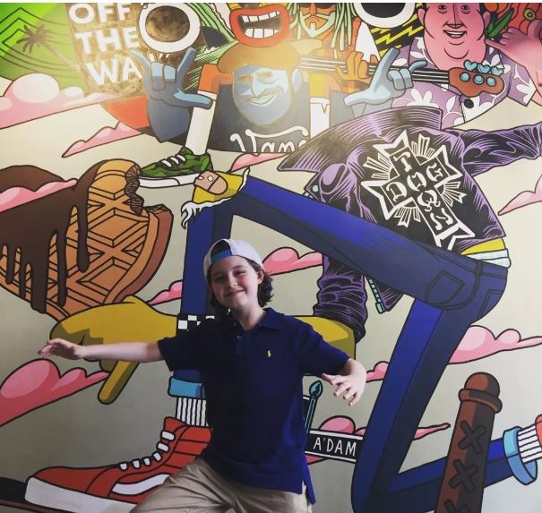 【文汇报】9岁！刷新世界最年轻大学毕业生，天才男孩智商145，即将读博士，是现实版谢耳朵啊！