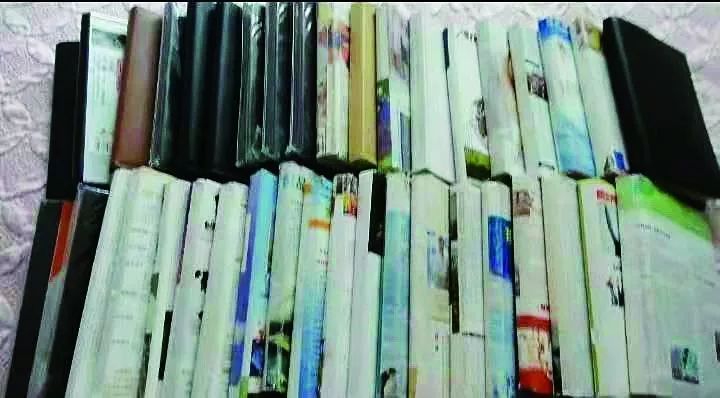 [新华日报]仅四根手指可用，视力0.1，她选择这样活