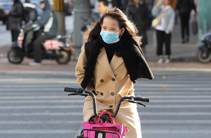 北京日报客户端■北京天气最新预报：气象局发布大风黄色预警！阵风可达9级