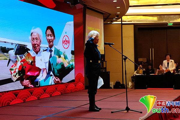 中国青年网■邓亚萍披露不当教练原因《中国妇女》这些封面人物不简单