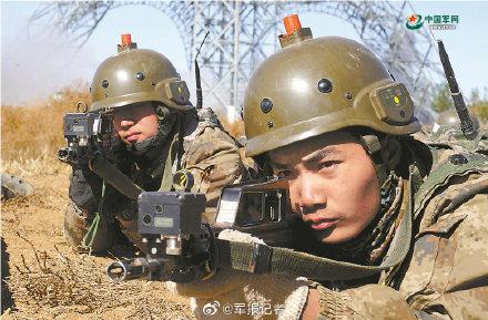 #光明网#铁甲奔流，大漠鏖兵，这场战斗演练让人热血沸腾