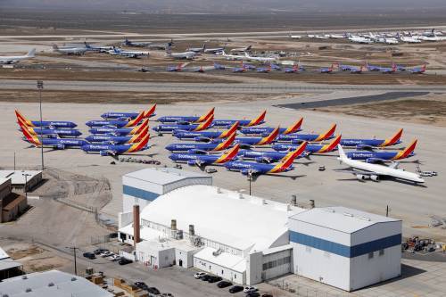 参考消息网■波音737MAX获大订单 外媒：算不上扭转局面