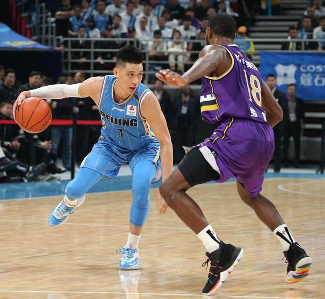 「中国青年网」京城德比引关注 首钢主场赢北控