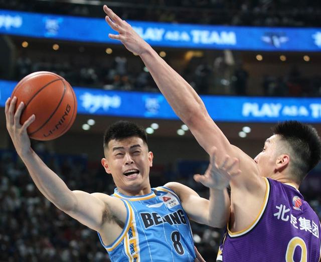 「中国青年网」京城德比引关注 首钢主场赢北控