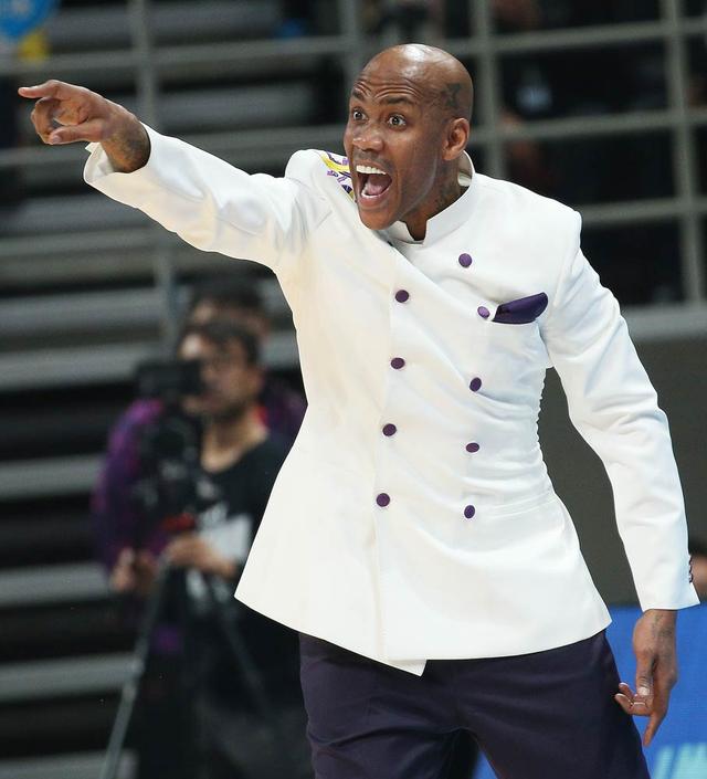 「中国青年网」京城德比引关注 首钢主场赢北控