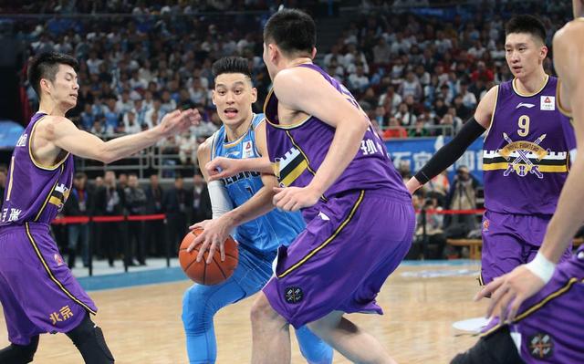 「中国青年网」京城德比引关注 首钢主场赢北控