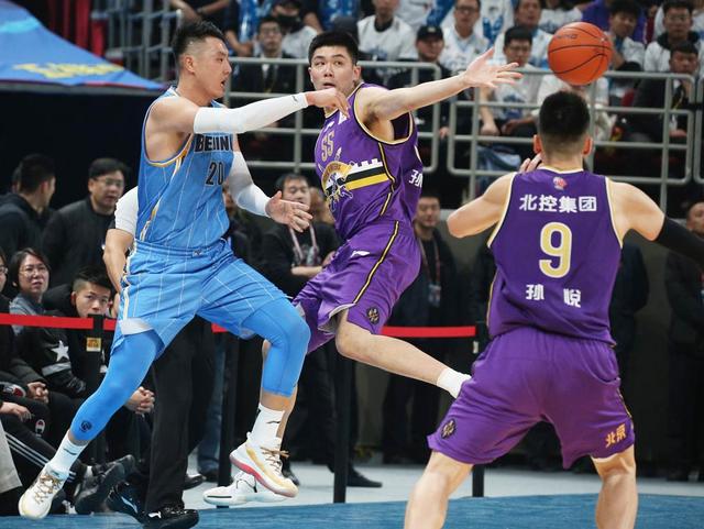 「中国青年网」京城德比引关注 首钢主场赢北控