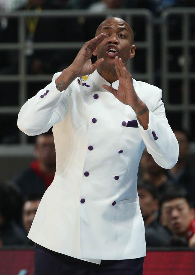 「中国青年网」京城德比引关注 首钢主场赢北控