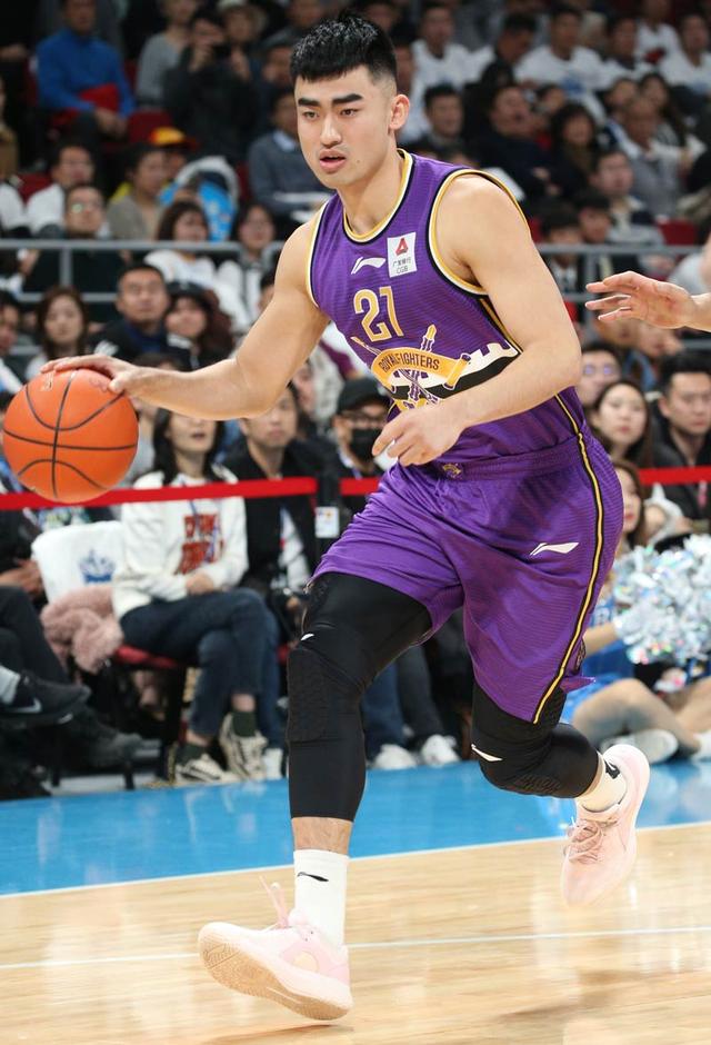 「中国青年网」京城德比引关注 首钢主场赢北控