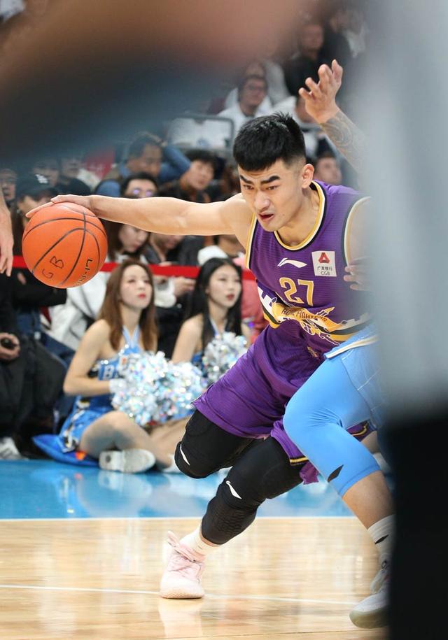 「中国青年网」京城德比引关注 首钢主场赢北控