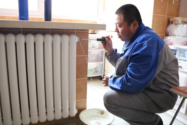 北京日报客户端■这小区一户暖气没放气，全楼都冻得打哆嗦