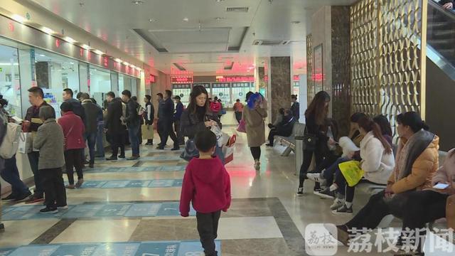 【环球网】“26度穿衣公式”火爆网络 医生提醒需注意个体差异