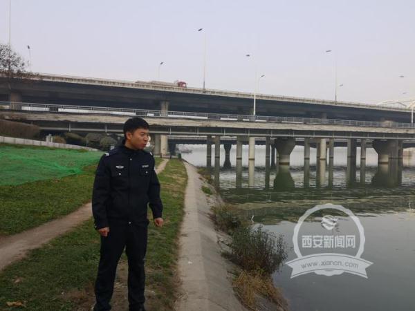 「光明网」派出所辅警上班途中勇救跳河轻生女孩