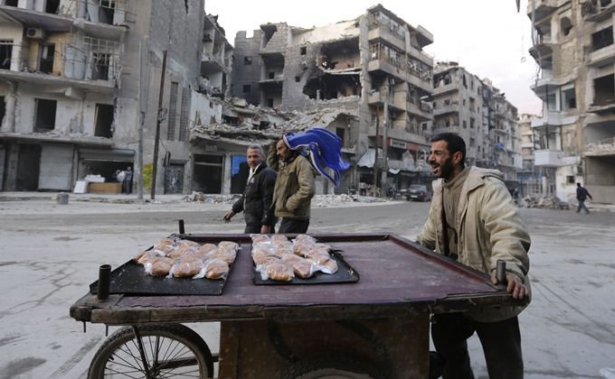 新华网@叙反对派武装炮击阿勒颇市致5死31伤 还炸毁叙政府军一个