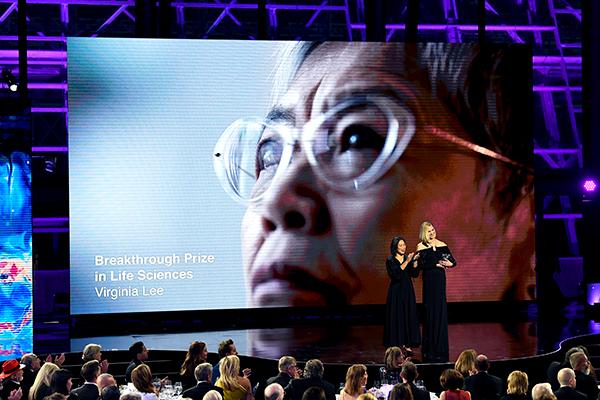 「澎湃新闻」专访华裔科学家李文渝：从弹钢琴到实验室，我知道自己想要的