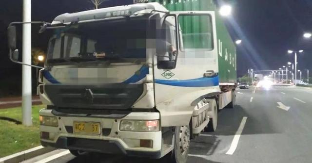 #环球网#司机撞烂300万兰博基尼走了！却被路人截住，要赔20万