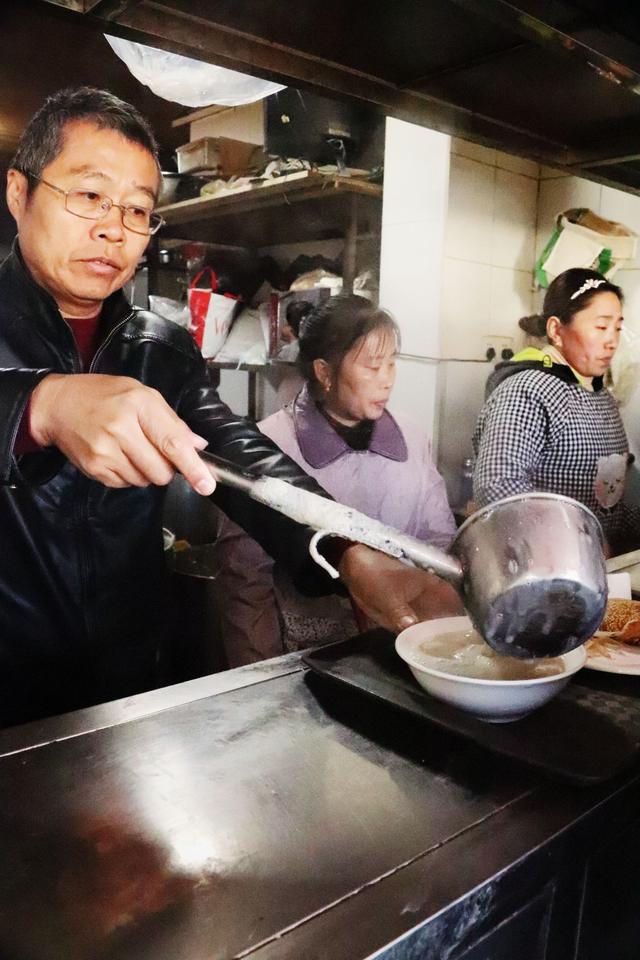 「新京报」米其林推介的尹三豆汁，什么来头、妙在哪里，您知道吗？